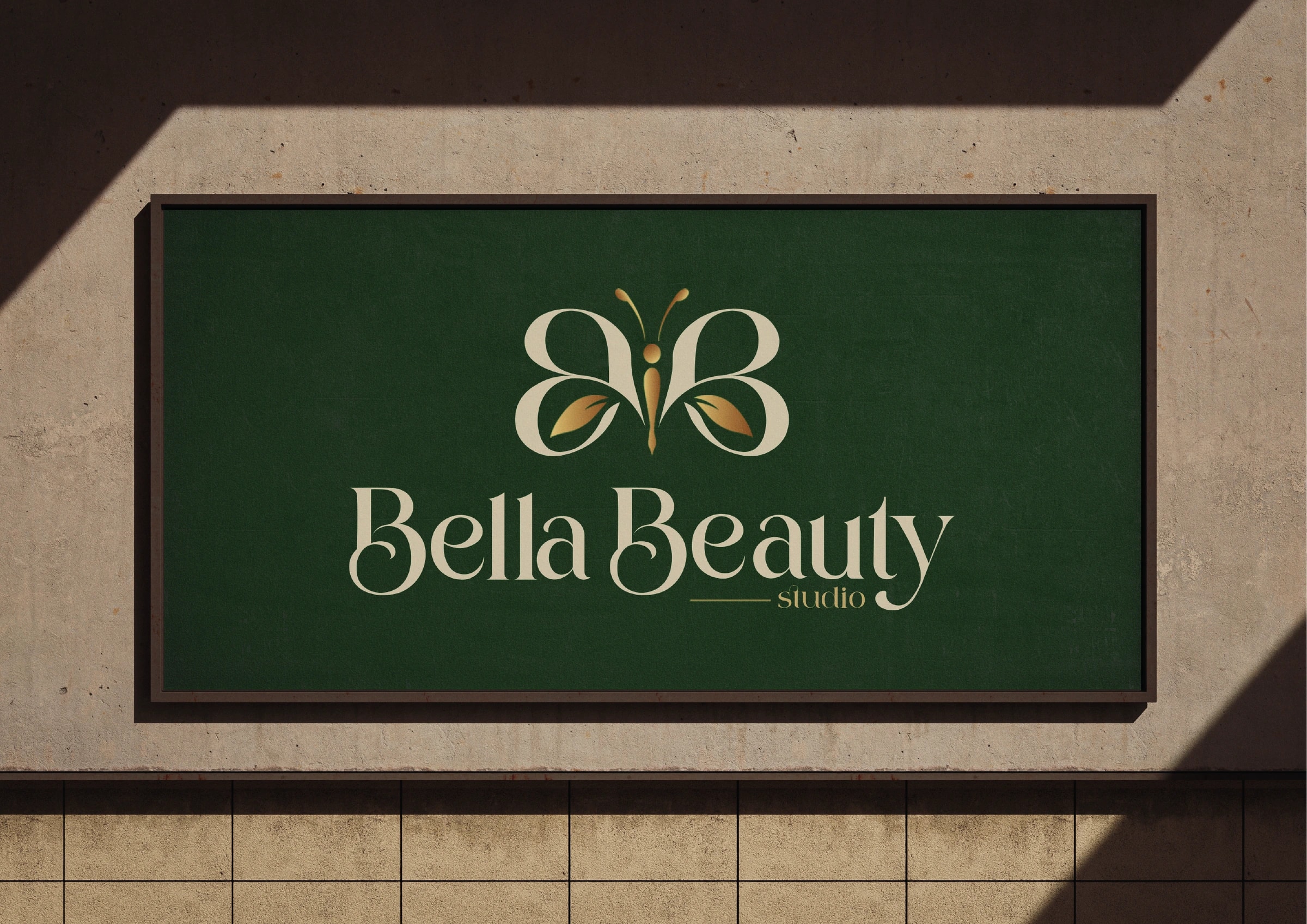 Simulação da marca Bella Beauty Studio aplicada em um quadro verde em ambiente interno.